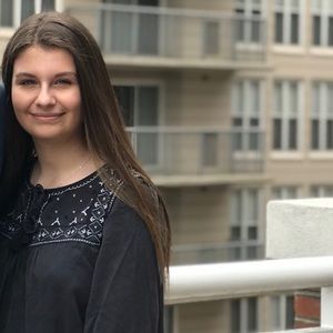 Meet your Posher, Avery